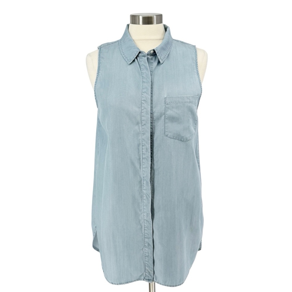 HINGE Sleeveless Tencel Chambray Button-Up Top M